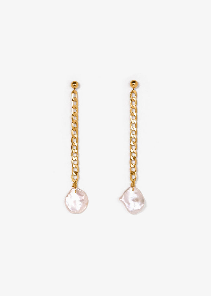 Gold-filled flat curb chain earrings with keshi pearl hanging below
