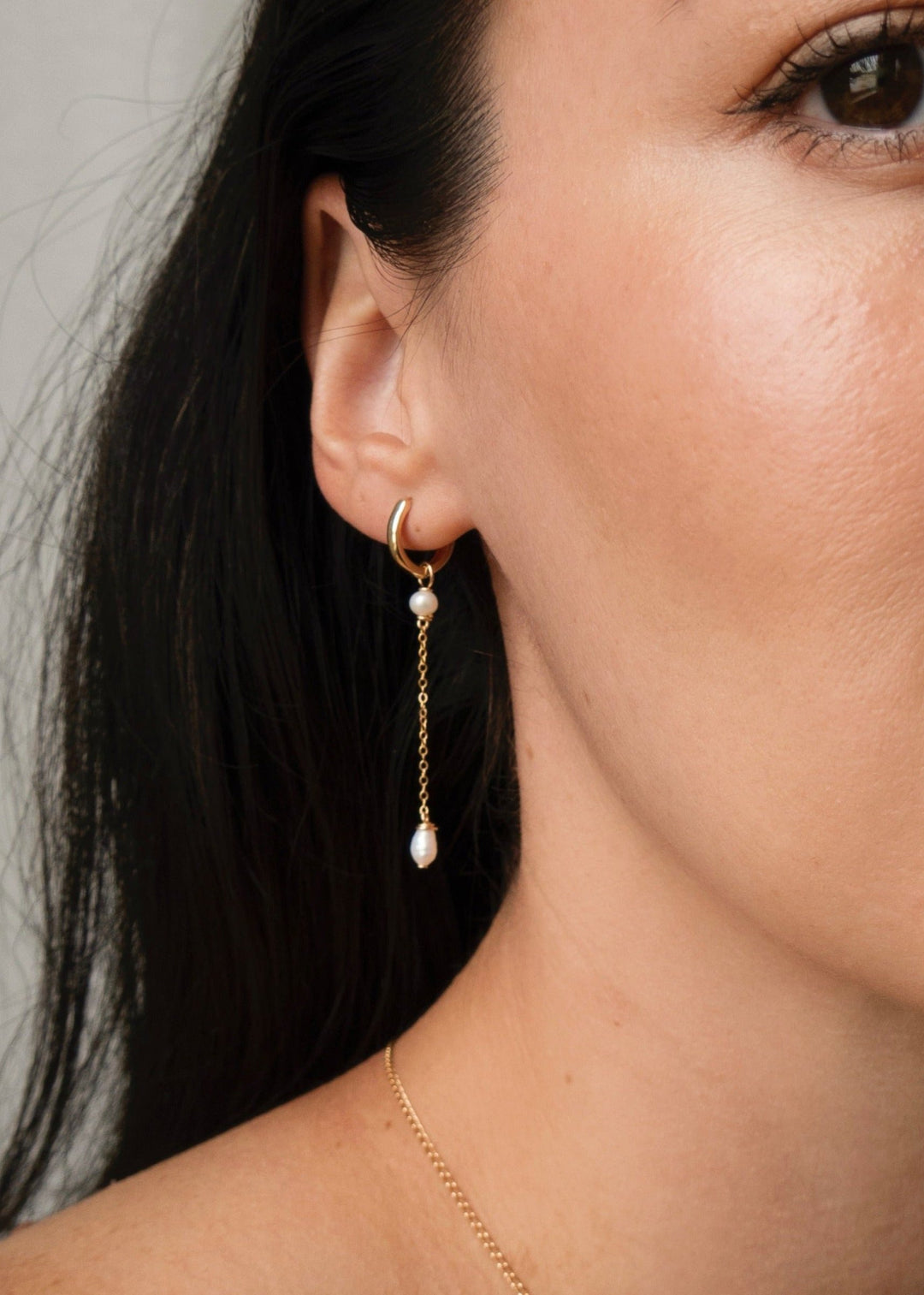 Gold-filled dangling earring with baroque pearl