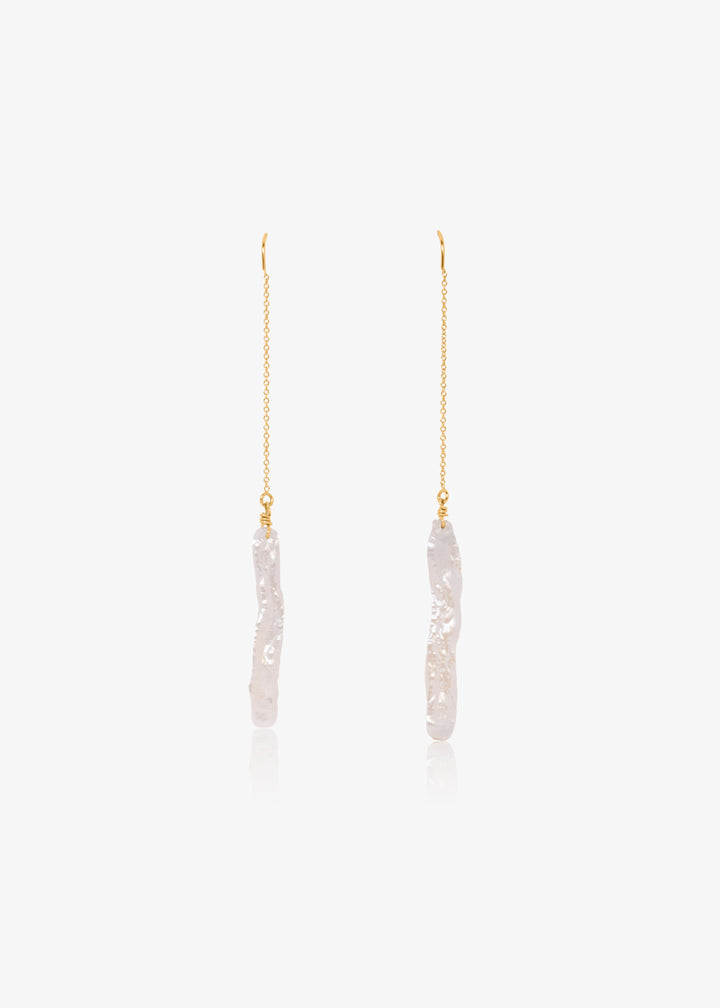 Gold-filled earrings with a big keshi pearl