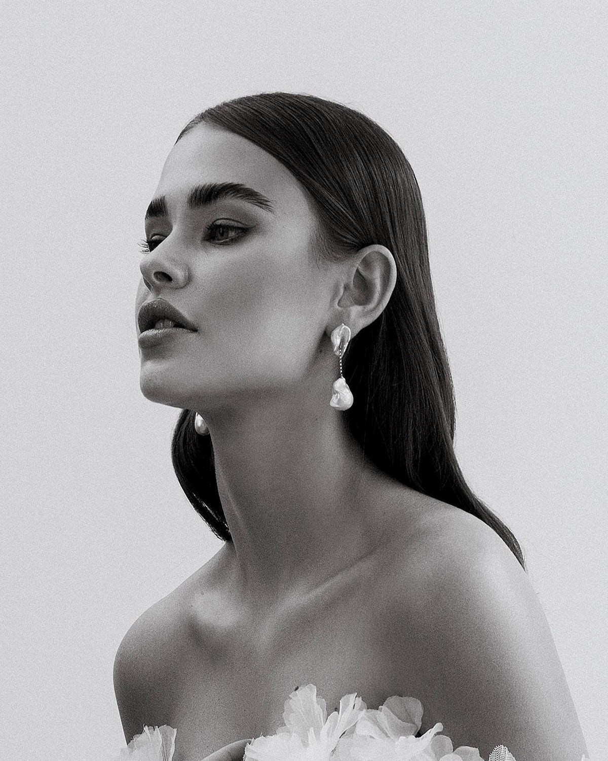 The Bridal Edit: Choosing the Perfect Pearl Jewelry for Your Wedding Look - Your wedding day is more than a celebration, it’s a reflection of your style, story, and the love you’ve built. Every detail, from the dress to the jewelry, tells a part of that s