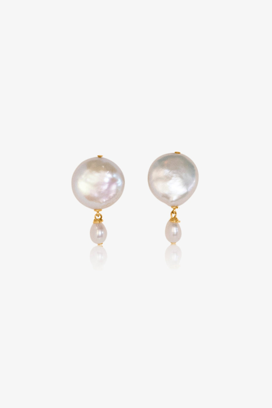 14K Mini Layla - These earrings are guaranteed to become your next jewelry obsession. Their classic silhouette and iridescent sheen, makes them perfect for a romantic night out. 14K Solid Gold Tarnish-Resistant & Hypoallergenic AAA Grade Genuine Freshwate