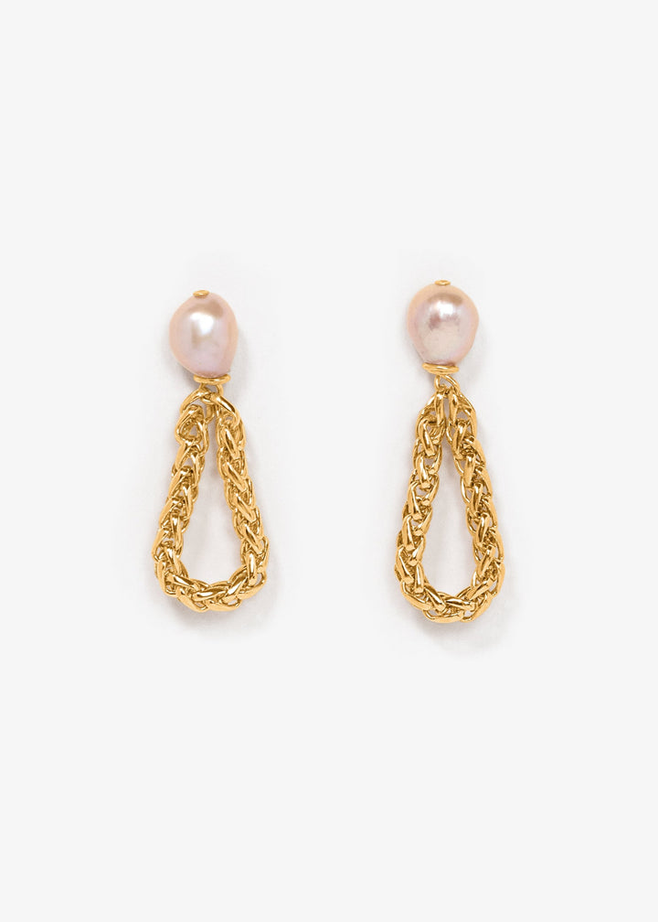 Stunning earrings with gold-filled chain and mauve baroque pearl