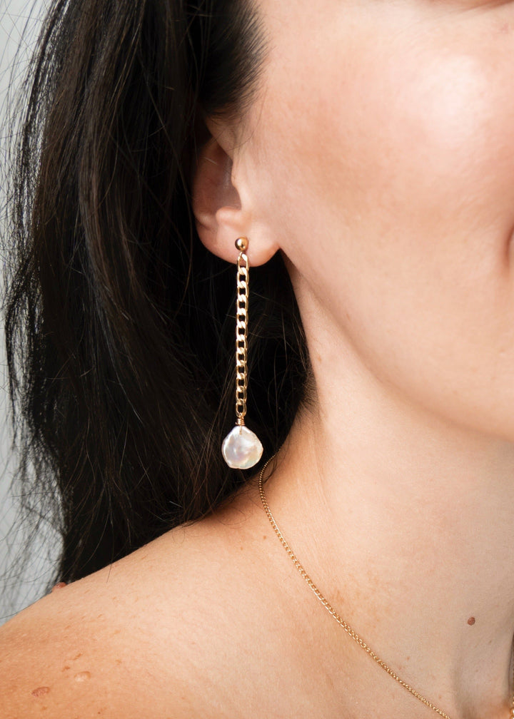 Gold-filled flat curb chain earrings with keshi pearl