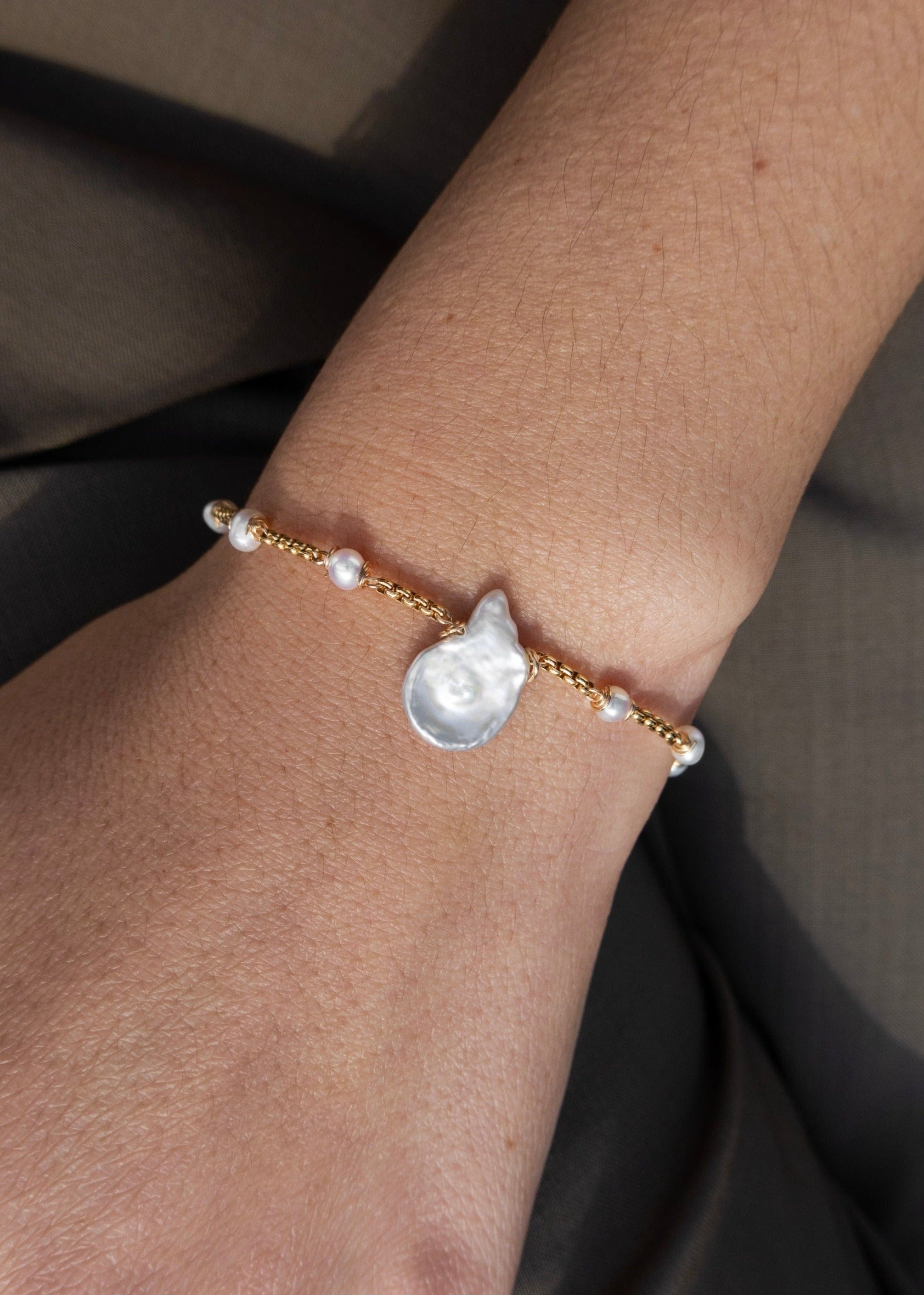 Adorn Pili Eden Pearl Bracelet 14K Gold-Filled – Keshi Pearl