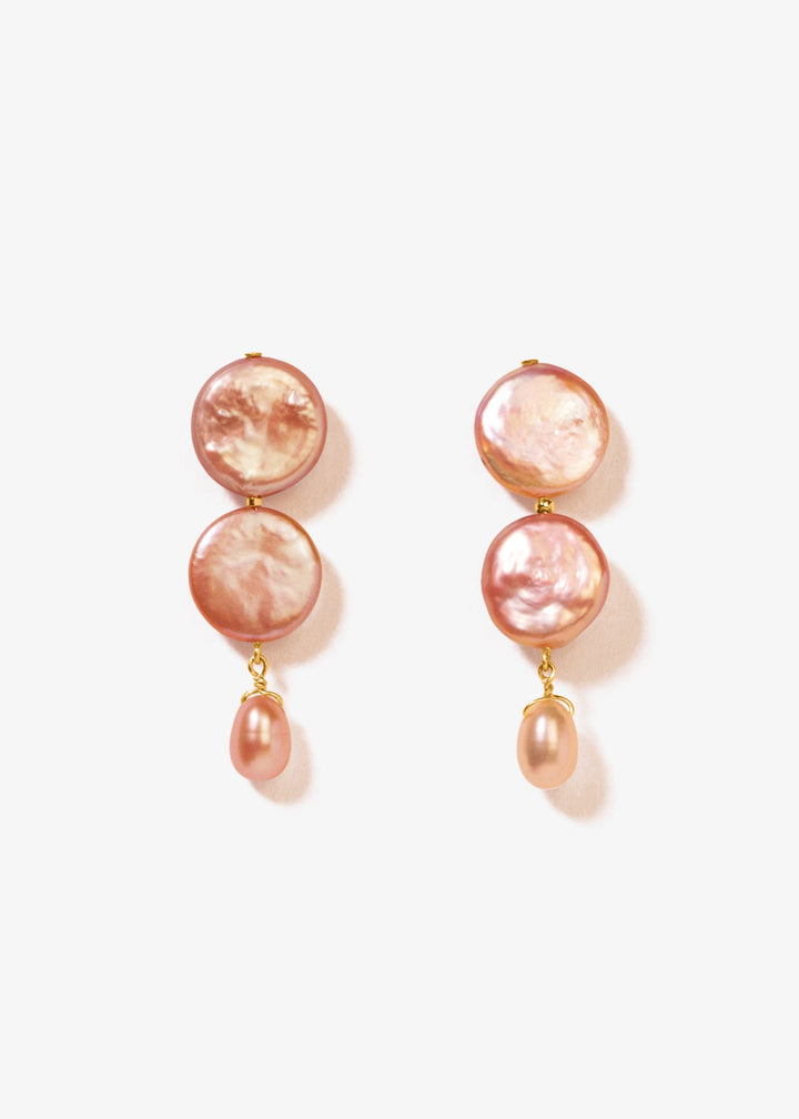 Gold-filled earrings with 2 pink coin pearls and a dainty pearl