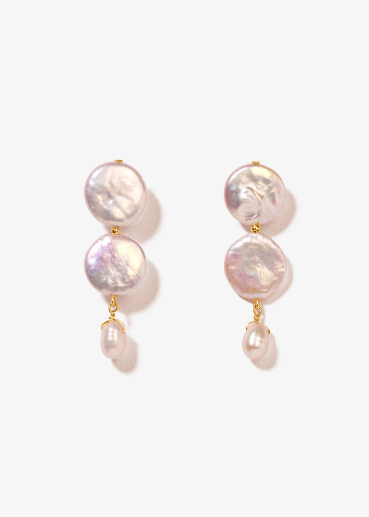 Gold-filled earrings with 2 white coin pearl and a dainty pearl