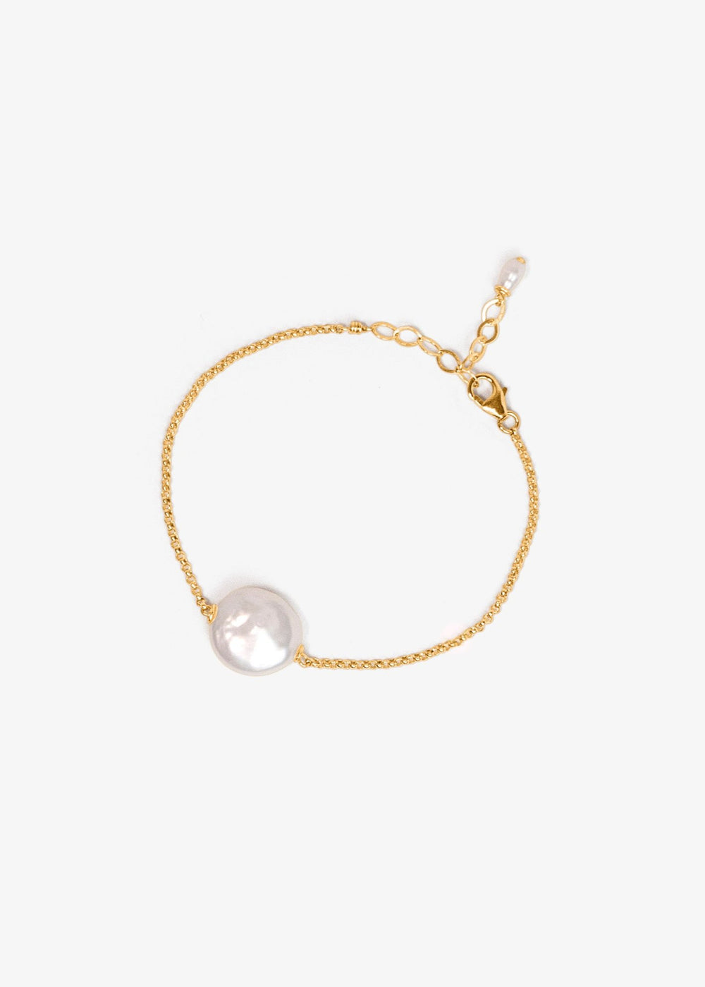 Gold-filled bracelet with a large white coin pearl