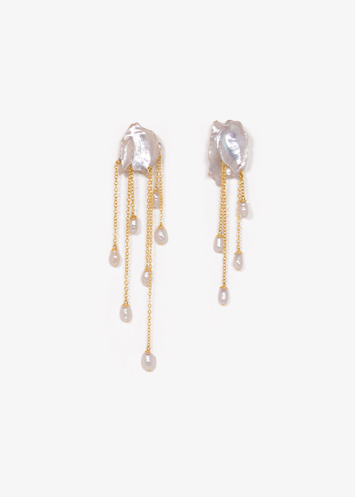 Gold-filled fine earrings with two keshi pearls and baroque pearls