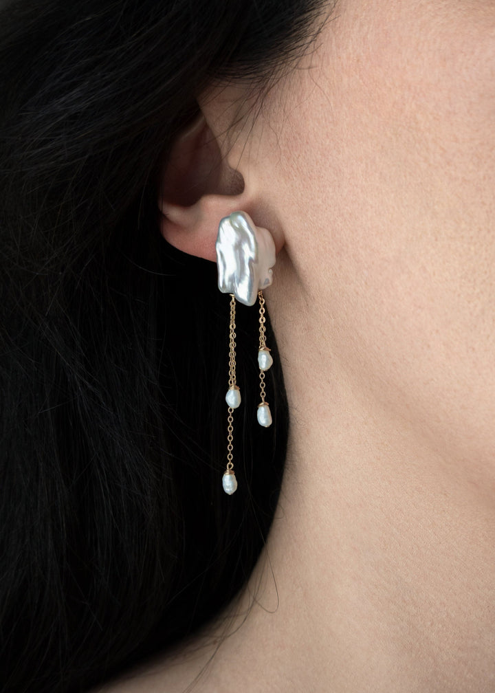 Gold-filled fine earring with two keshi pearls and baroque pearls