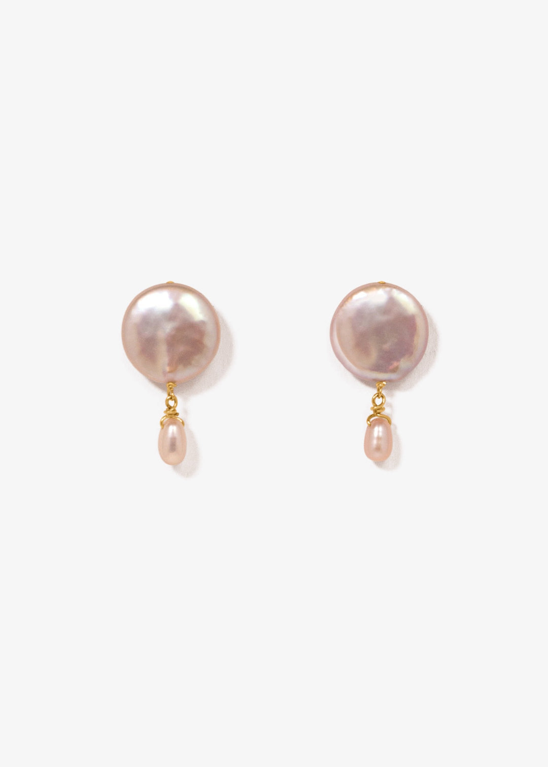 Gold-filled mini earrings with a pink coin pearl and a dainty pearl