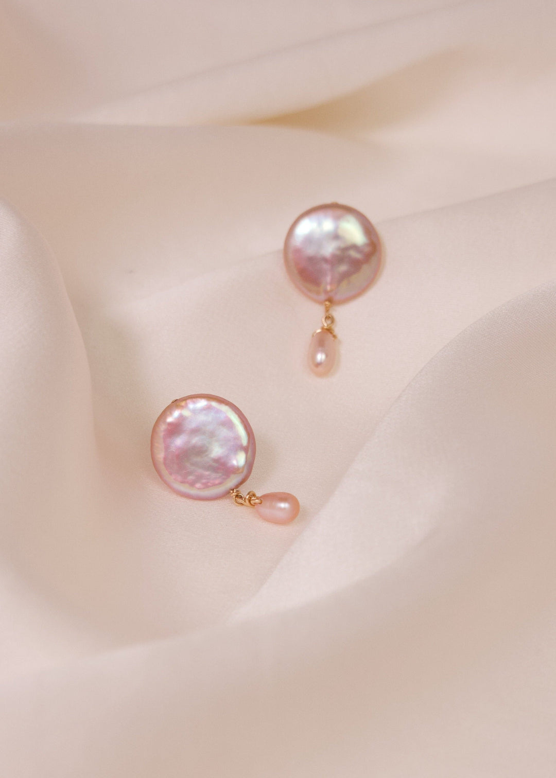 Gold-filled mini earrings with a pink coin pearl and a dainty pearl