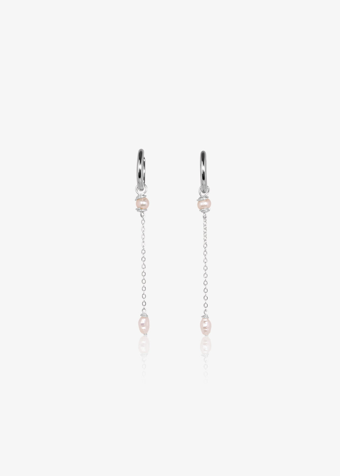 Vertical earrings with sterling silver chain and baroque pearls