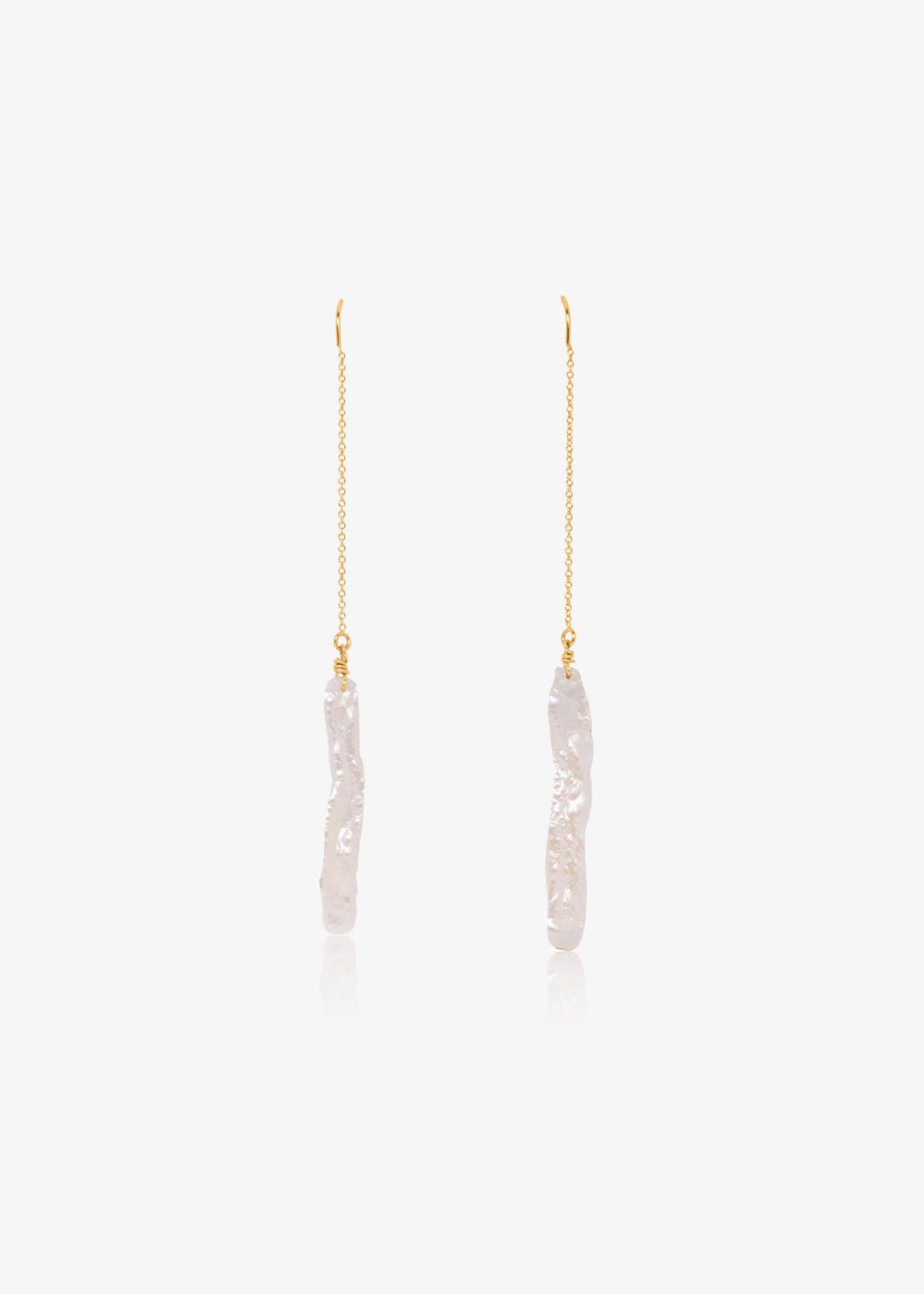 Gold-filled earrings with a big keshi pearl