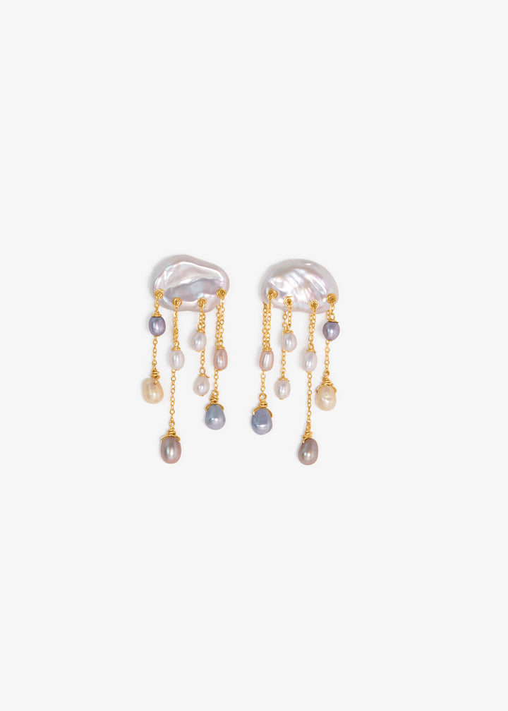 Rainstorm earrings, large pearl with four gold chains of mixed rice pearls