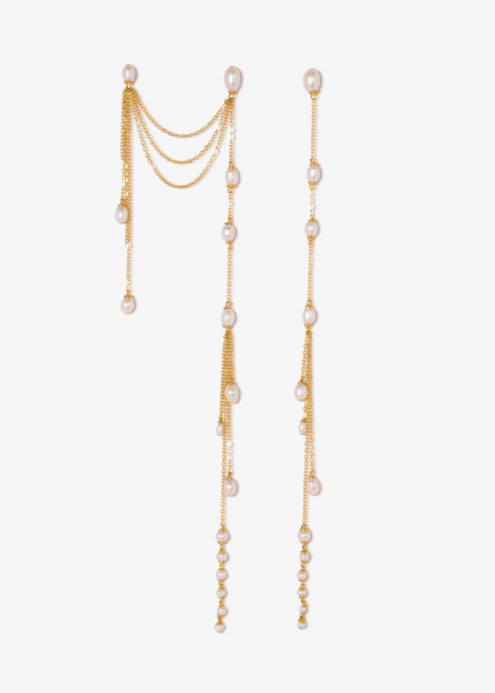 Sueño - Whether you have multiple piercings or just one, these are the earrings you’ve likely dreamed of. Dainty and delicate, yet anything but understated—they sway softly and catch every bit of light. Designed to be worn on either ear, with a cuff versi
