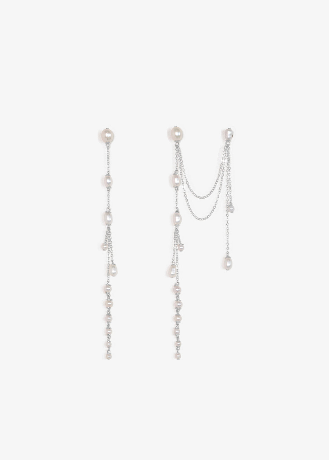 Sueño Petite - Whether you wear one piercing or a few, these are the earrings you didn’t know you needed. Smaller in scale but just as luminous, the petite version sways gently and catches the light with every turn. Designed to sit beautifully on either e