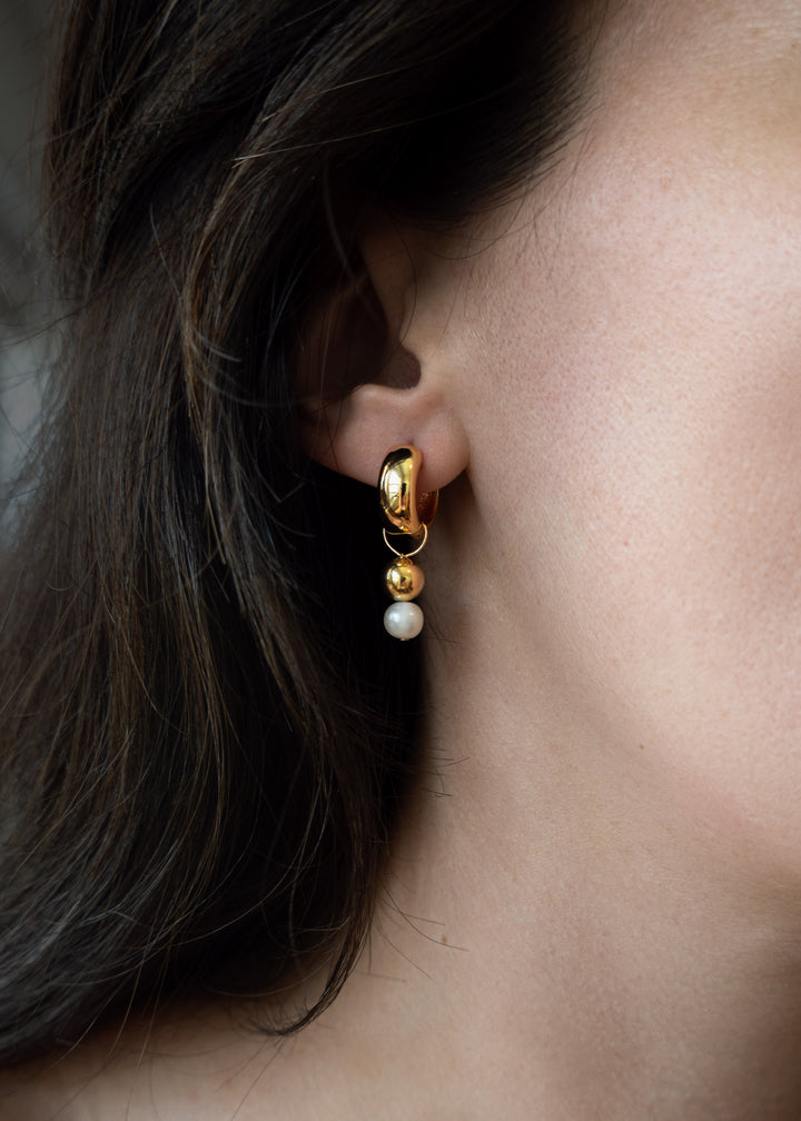 Thea Gold Earrings