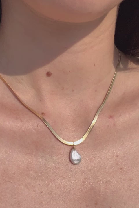 Clip of keshi pearl necklace with gold-filled sleeky chain