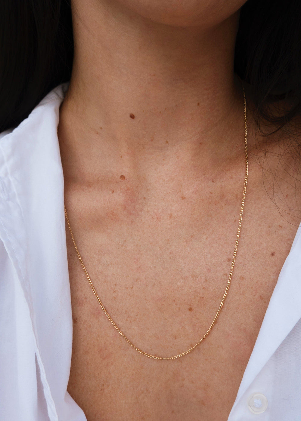 Necklace with gold-filled dainty figaro chain