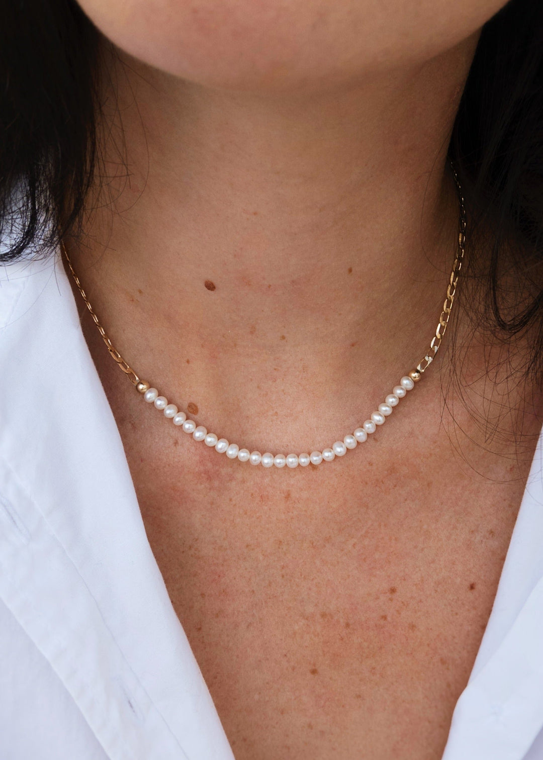 Gold-filled necklace with gold beads and lustrous white pearls