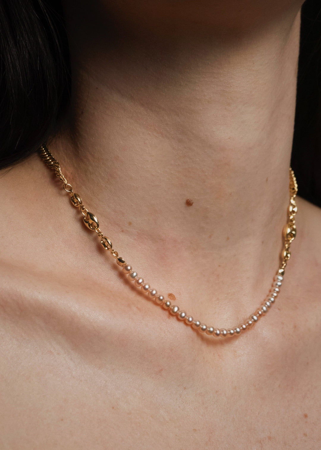 Necklace with gold-filled chunky chain and lustrous white pearls